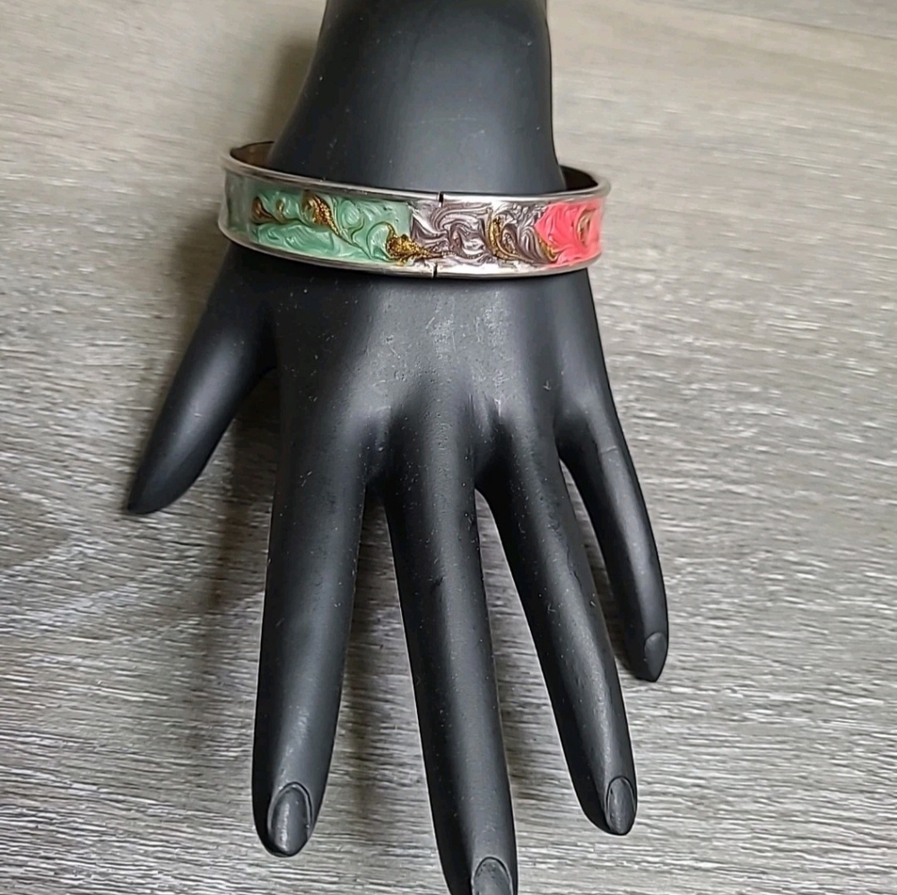 Vintage Bracelets Floral Multicolor Antique Artistic Mural Keepsake